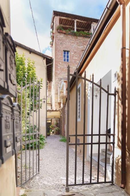 Corte Paolina - Charming Courtyard Inside Лукка Екстер'єр фото